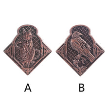 Load image into Gallery viewer, Chtulhu Mythos Coins and Keychains
