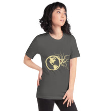 Load image into Gallery viewer, Cthulhu Earthrise Unisex T-Shirt